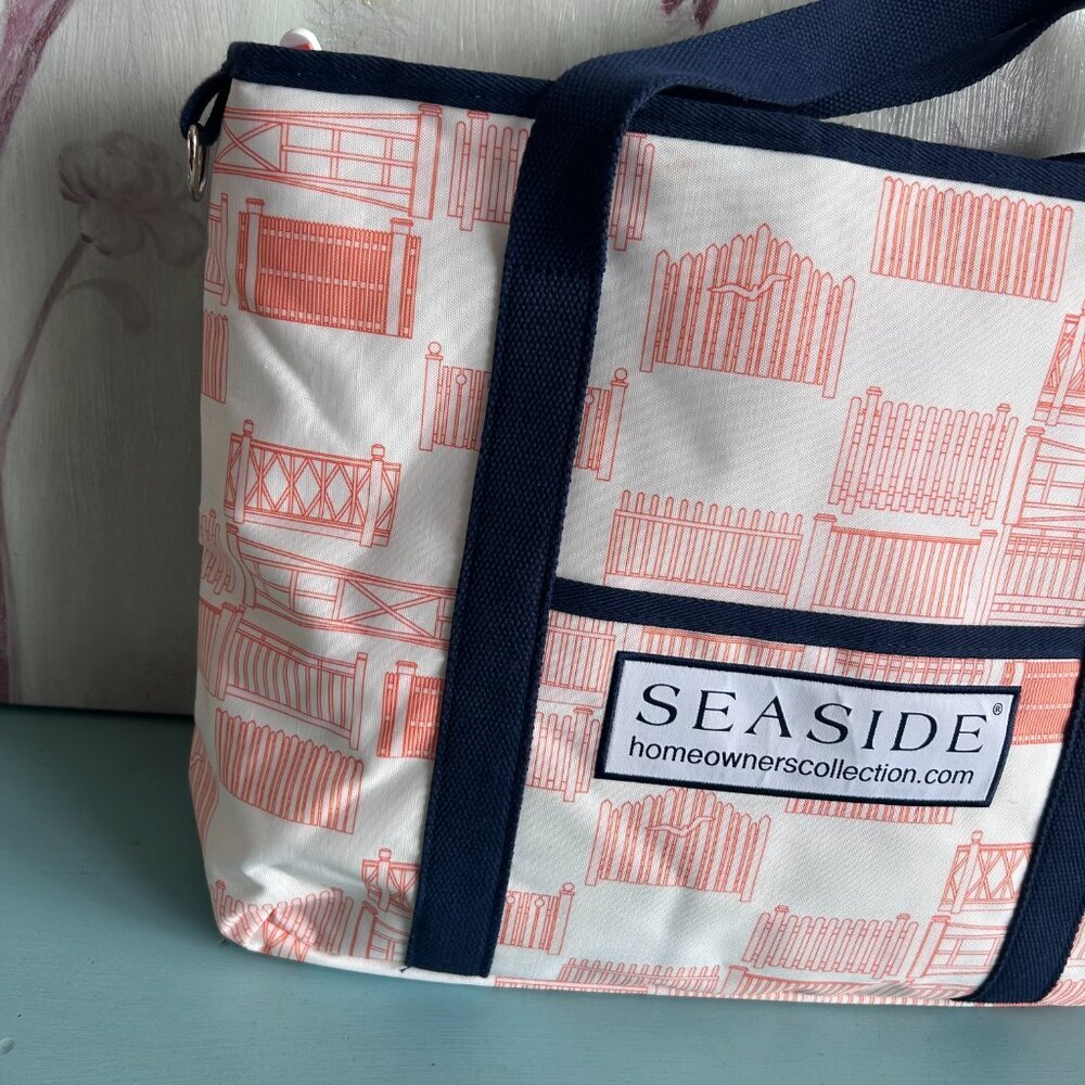 NWOT Seaside Official Large Insulated Tote Fence Pattern Beach Picnic Lake Tote - Picture 4 of 12